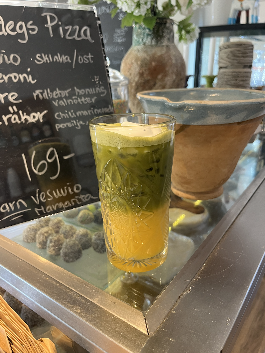Iced matcha coconut mango
